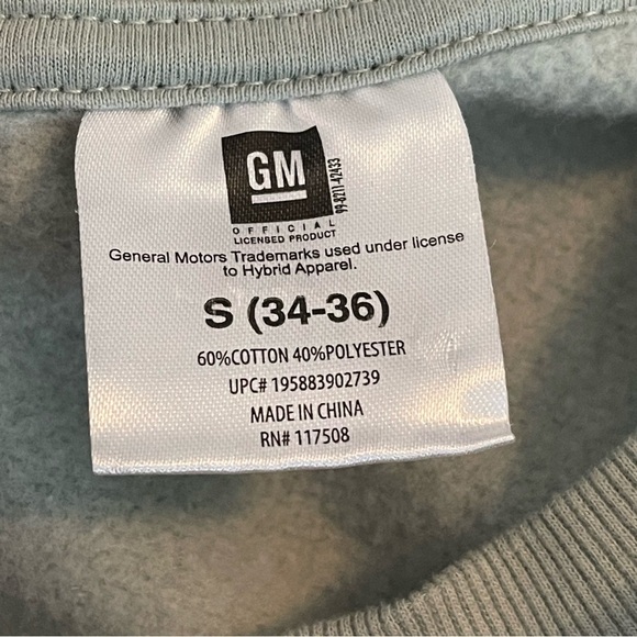 LAST CHANCE! General Motors Chevrolet small Gray Graphic Pullover Sweatshirt - Picture 3 of 5